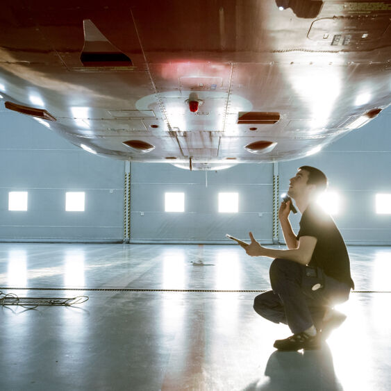 Engineer aircraft maintenance